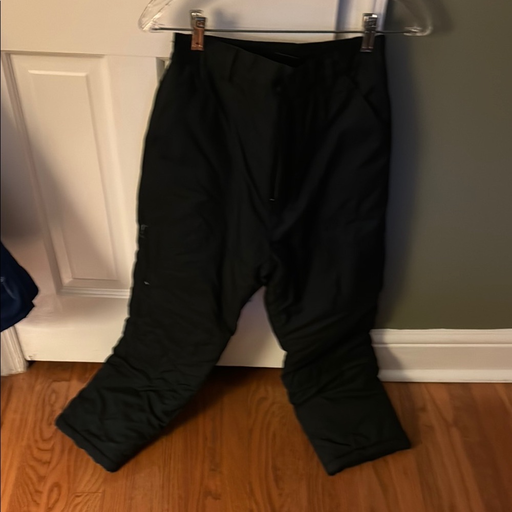 Boys Medium (10-12) Black Snow Pants